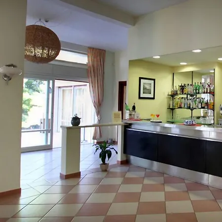 Guardacosta Diamante