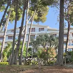 Guardacosta 4*