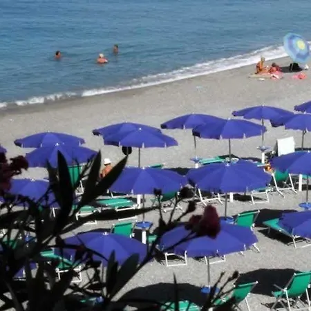 Guardacosta מלון