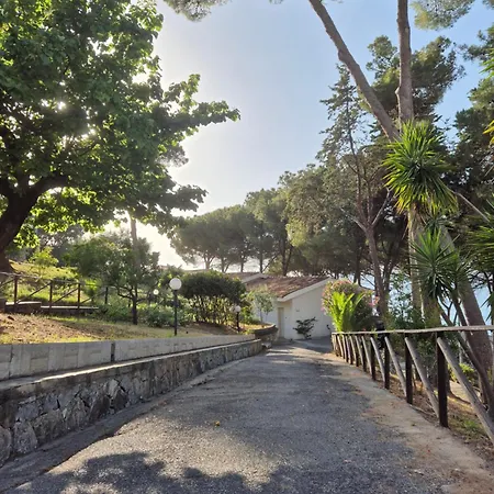 Guardacosta 4* Diamante