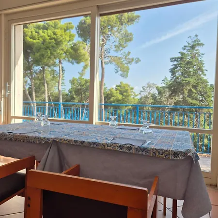 Guardacosta 4* Diamante