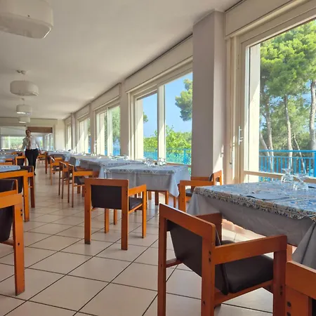 Guardacosta Diamante