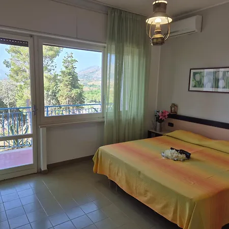 Guardacosta 4* Diamante