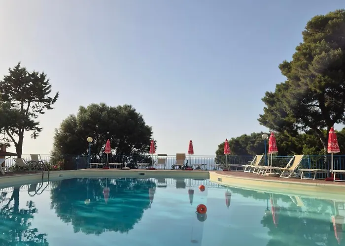 Guardacosta 4* Diamante